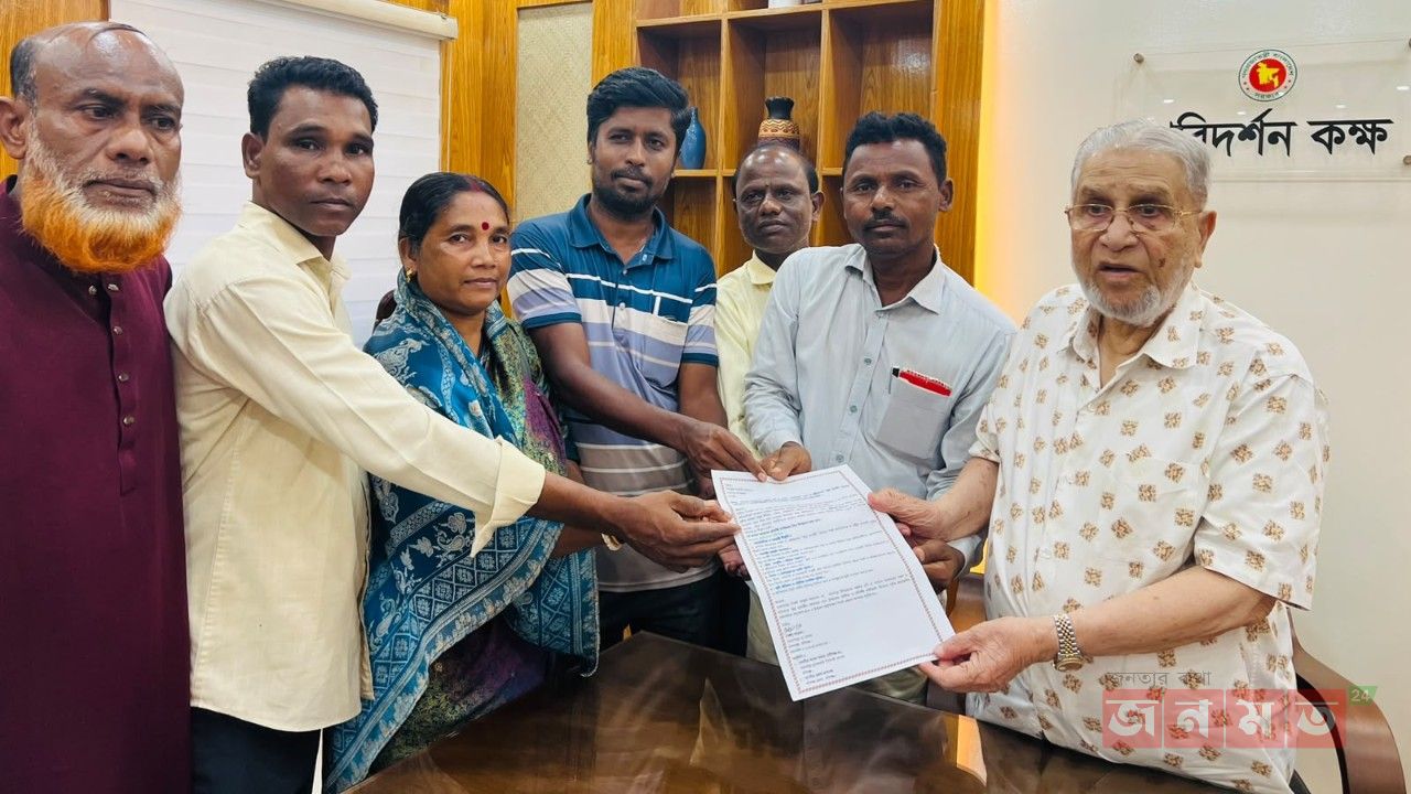 ক্ষুদ্র নৃগোষ্ঠীর স্বীকৃতিসহ ৬ দফা দাবি চা শ্রমিকদের