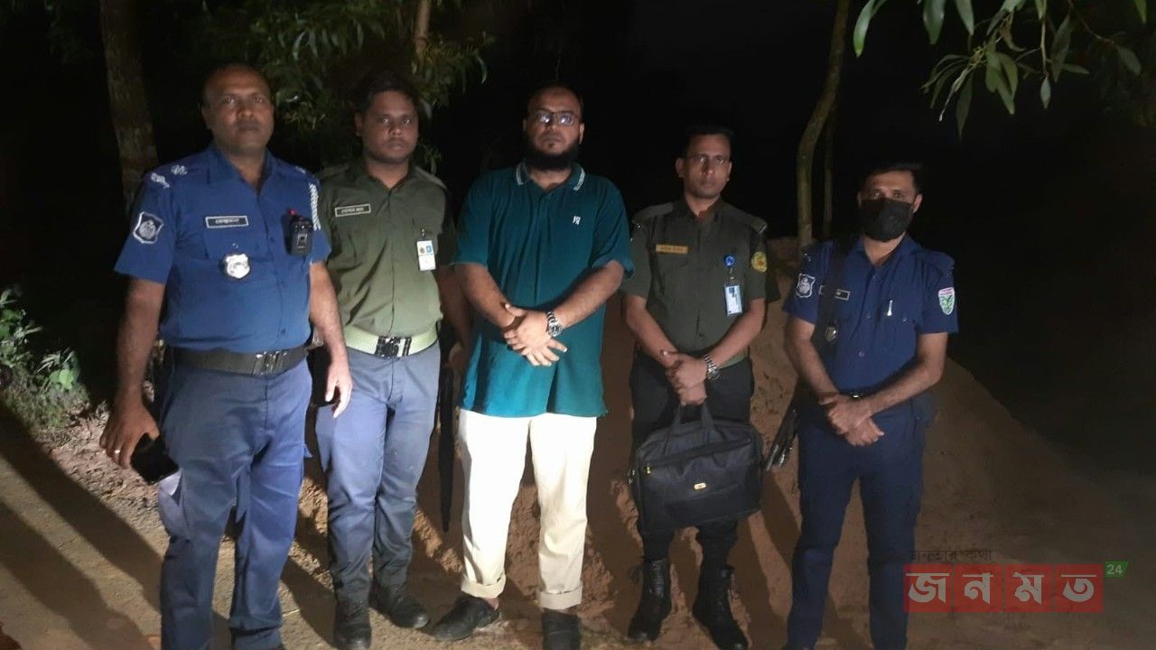 চুনারুঘাটে অবৈধ বালু উত্তোলন : ৫০ হাজার টাকা জরিমানা